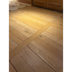 Chai – Parquet  massif motif Queue de Billard en Chêne Français Réemployé