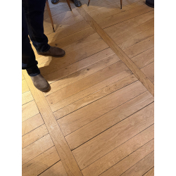 Chai – Parquet  massif motif Queue de Billard en Chêne Français Réemployé